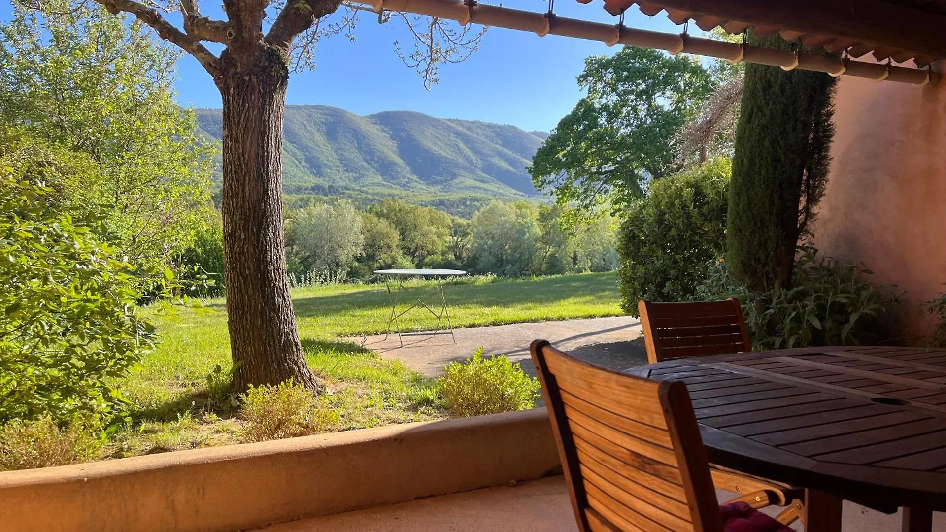 Domaine De La Bastidonne Villa Cereste France