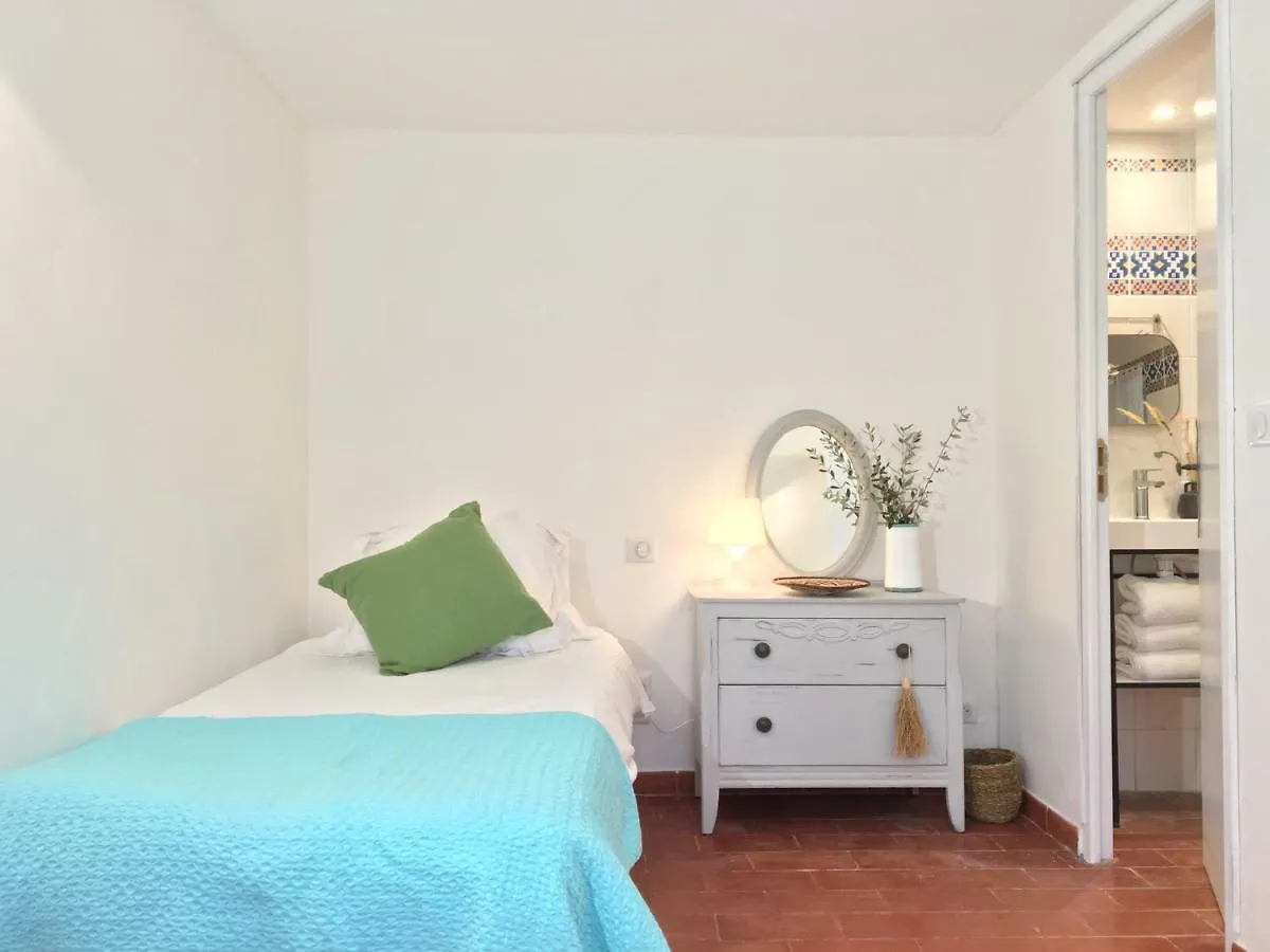 Domaine De La Bastidonne Villa Cereste 0*,  France